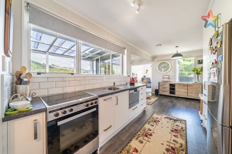 Photo of property in 12a Raukawa Grove, Trentham, Upper Hutt, 5018
