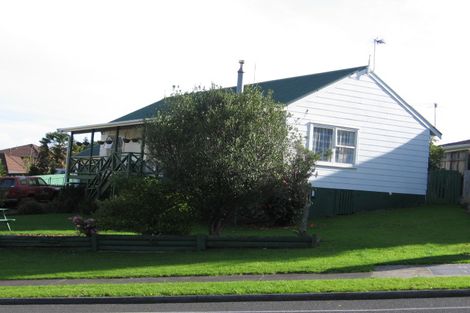 Photo of property in 42 Eugenia Rise, Totara Heights, Auckland, 2105