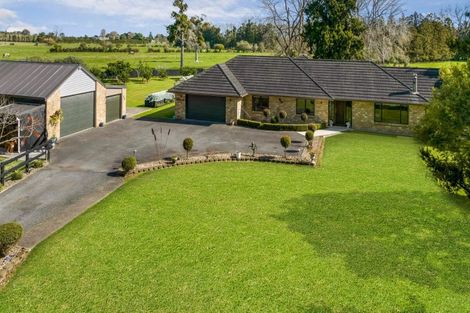 Photo of property in 89 Burnside Road, Ardmore, Papakura, 2582