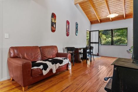 Photo of property in 32 Mount Avenue, Pauanui, Hikuai, 3579