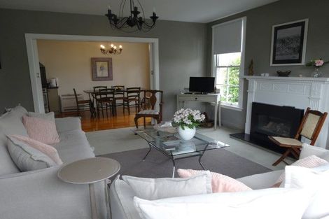 Photo of property in 165 Fendalton Road, Fendalton, Christchurch, 8052