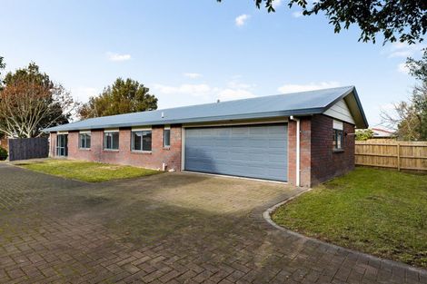 Photo of property in 9 Catalina Drive, Melville, Hamilton, 3206