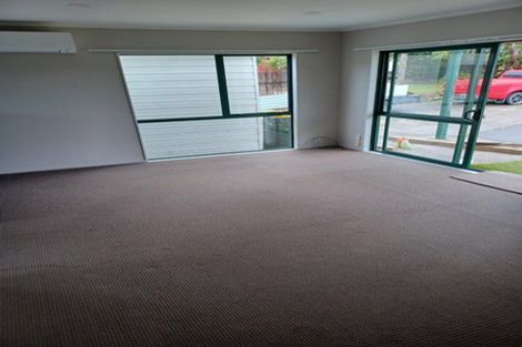 Photo of property in 256 Triangle Road, Massey, Auckland, 0614