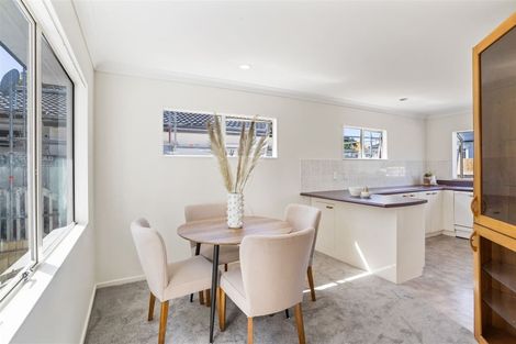 Photo of property in 2/29 Landscape Road, Papatoetoe, Auckland, 2025