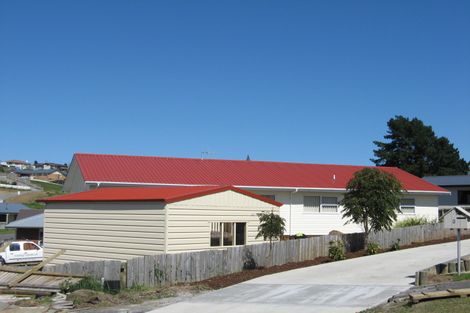 Photo of property in 1 Rata Avenue, Huntly, 3700