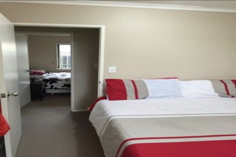 Photo of property in 18a Nicola Place, Mangere, Auckland, 2022