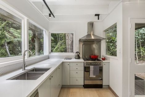 Photo of property in 12 Berne Place, Birkenhead, Auckland, 0626