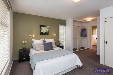 Photo of property in 27 Highfield Place, Avonhead, Christchurch, 8042