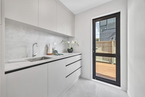 Photo of property in 9 Michael Richard Place, East Tamaki Heights, Auckland, 2016