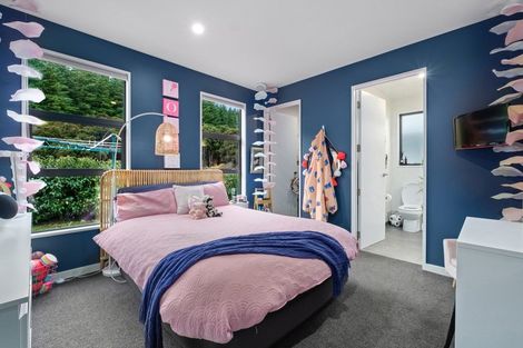 Photo of property in 8 Edgewood Place, Wanaka, 9305