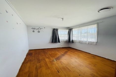 Photo of property in 32 Edinburgh Avenue, Rosehill, Papakura, 2113