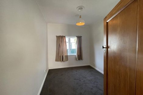 Photo of property in 8 Birdwood Road, Waterloo, Lower Hutt, 5011