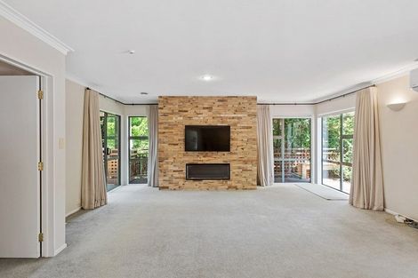 Photo of property in 8a Williams Terrace, Fitzherbert, Palmerston North, 4410