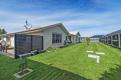 Photo of property in 21 Newbrook Terrace, Darfield, 7510