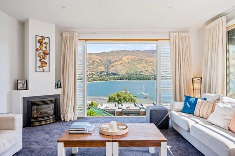 Photo of property in 32 Lismore Street, Wanaka, 9305