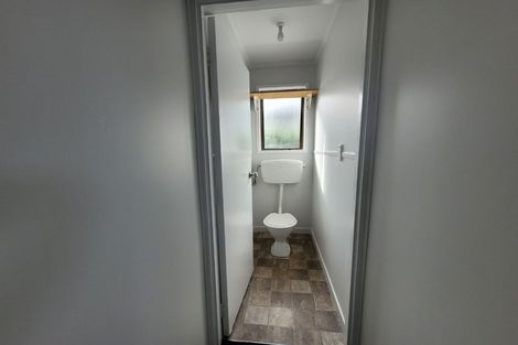 Photo of property in 2 Massine Place, Randwick Park, Auckland, 2105