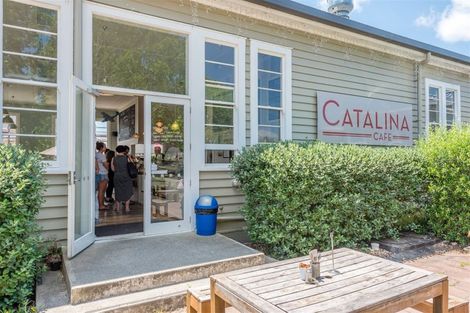 Photo of property in 4 Liquidambar Drive, Hobsonville, Auckland, 0616