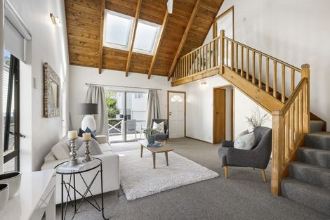 Photo of property in 27 Hastings Parade, Devonport, Auckland, 0624