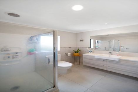 Photo of property in 35d Anselmi Ridge Road, Pukekohe, 2120