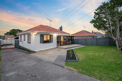 Photo of property in 1/18 Ashlynne Avenue, Papatoetoe, Auckland, 2025