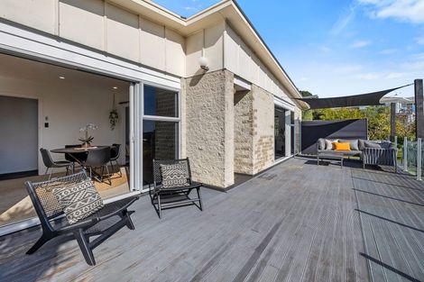 Photo of property in 9 Cabot Place, Frankleigh Park, New Plymouth, 4310