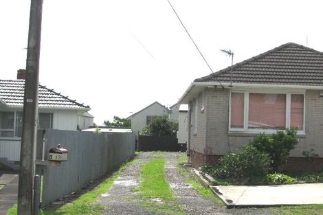Photo of property in 1/13 Fairdene Avenue, Henderson, Auckland, 0610