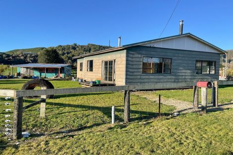 Photo of property in 1-3 Main Street, Reefton, 7830