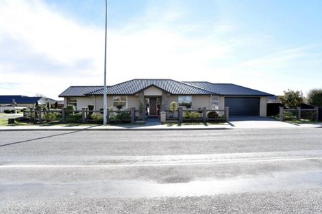 Photo of property in 168 Johns Road, Rangiora, 7400