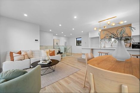 Photo of property in 3b Dawnhaven Drive, Te Atatu Peninsula, Auckland, 0610