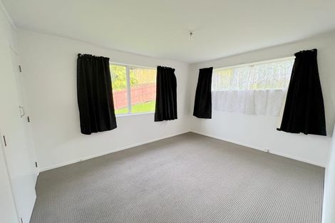 Photo of property in 5 Kilcar Place, Massey, Auckland, 0614