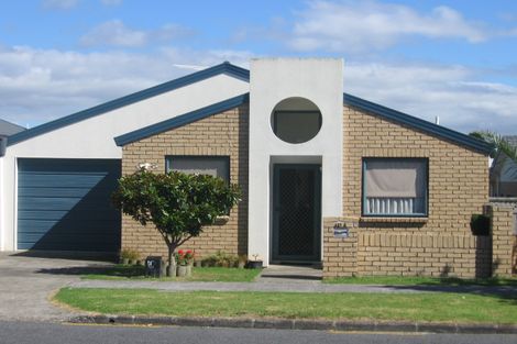 Photo of property in 40a Delta Avenue, New Lynn, Auckland, 0600