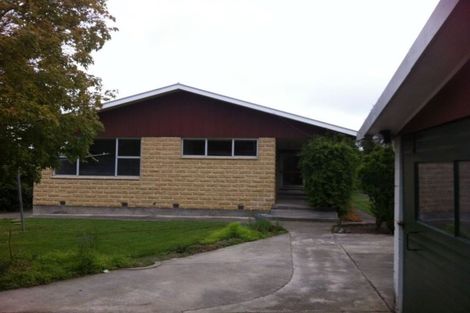 Photo of property in 1 Fraser Place, Rangiora, 7400