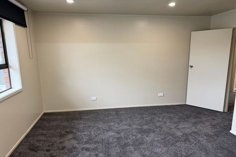 Photo of property in 2/6 Raddock Place, Half Moon Bay, Auckland, 2012