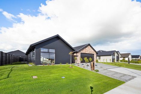 Photo of property in 36 Isobel Hodgson Drive, Cambridge, 3434