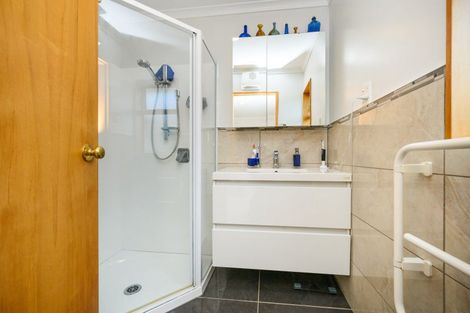 Photo of property in 1 Rose Place, Awapuni, Palmerston North, 4412