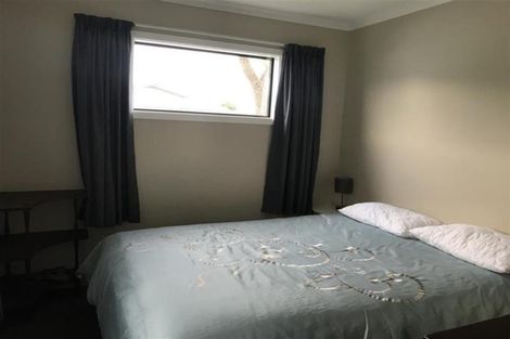 Photo of property in 17 Kowhai Street, Kaka Point, 9271