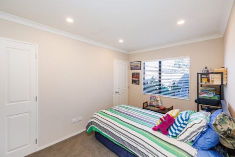 Photo of property in 3 Sunshine Place, Kelvin Grove, Palmerston North, 4414
