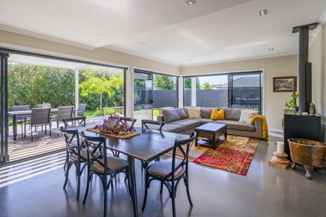 Photo of property in 14 Leeward Drive, Whitianga, 3510