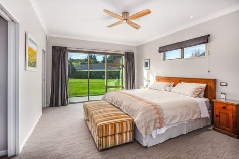 Photo of property in 4 Lamont Place, Waikanae, 5036