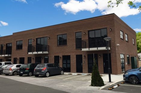 Photo of property in 102/4u Village Quarter Lane, Frankton, Hamilton, 3204