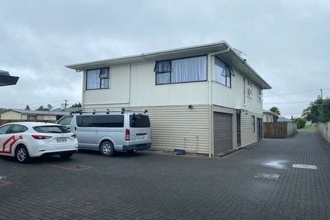 Photo of property in 2/14 Hall Avenue, Mangere, Auckland, 2022