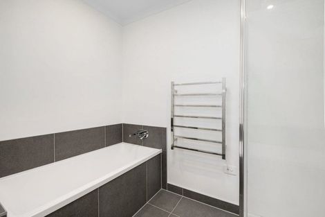 Photo of property in 4/1 Scott Road, Hobsonville, Auckland, 0616