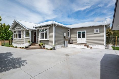 Photo of property in 192 Riverlaw Terrace, Saint Martins, Christchurch, 8022