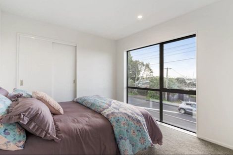 Photo of property in 252 Don Buck Road, Massey, Auckland, 0614