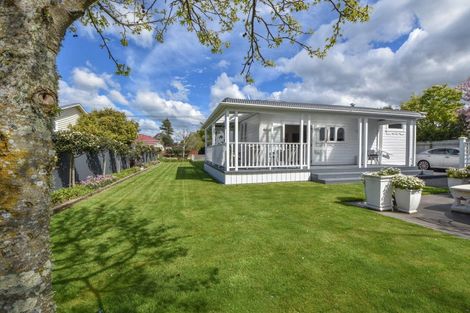 Photo of property in 12 Rhodes Street, Carterton, 5713