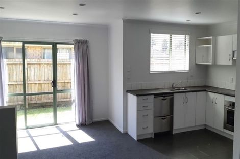 Photo of property in 44 Kayes Road, Pukekohe, 2120