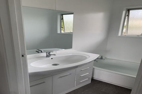 Photo of property in 17 Toia Street, Marton, 4710