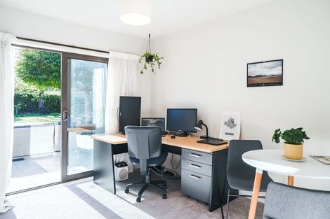 Photo of property in 10 Ludlow Place, Parklands, Christchurch, 8083