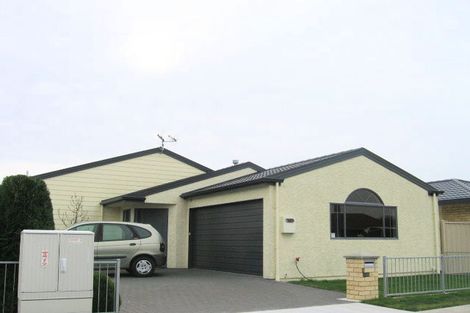 Photo of property in 2/193 Gloucester Street, Taradale, Napier, 4112