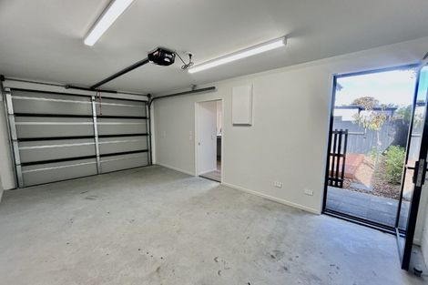 Photo of property in 2/10 Surrey Street, Linwood, Christchurch, 8062